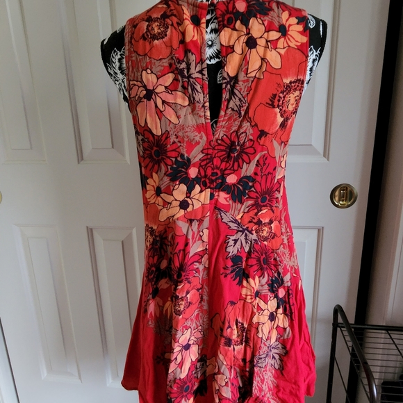 Free People Boho Red Floral Mini Dress Tunic Size Small Petite - Picture 2 of 3